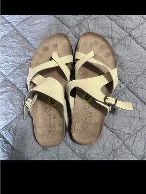 Women's Cream Cross-Strap Buckle Sandals with Contoured Footbed